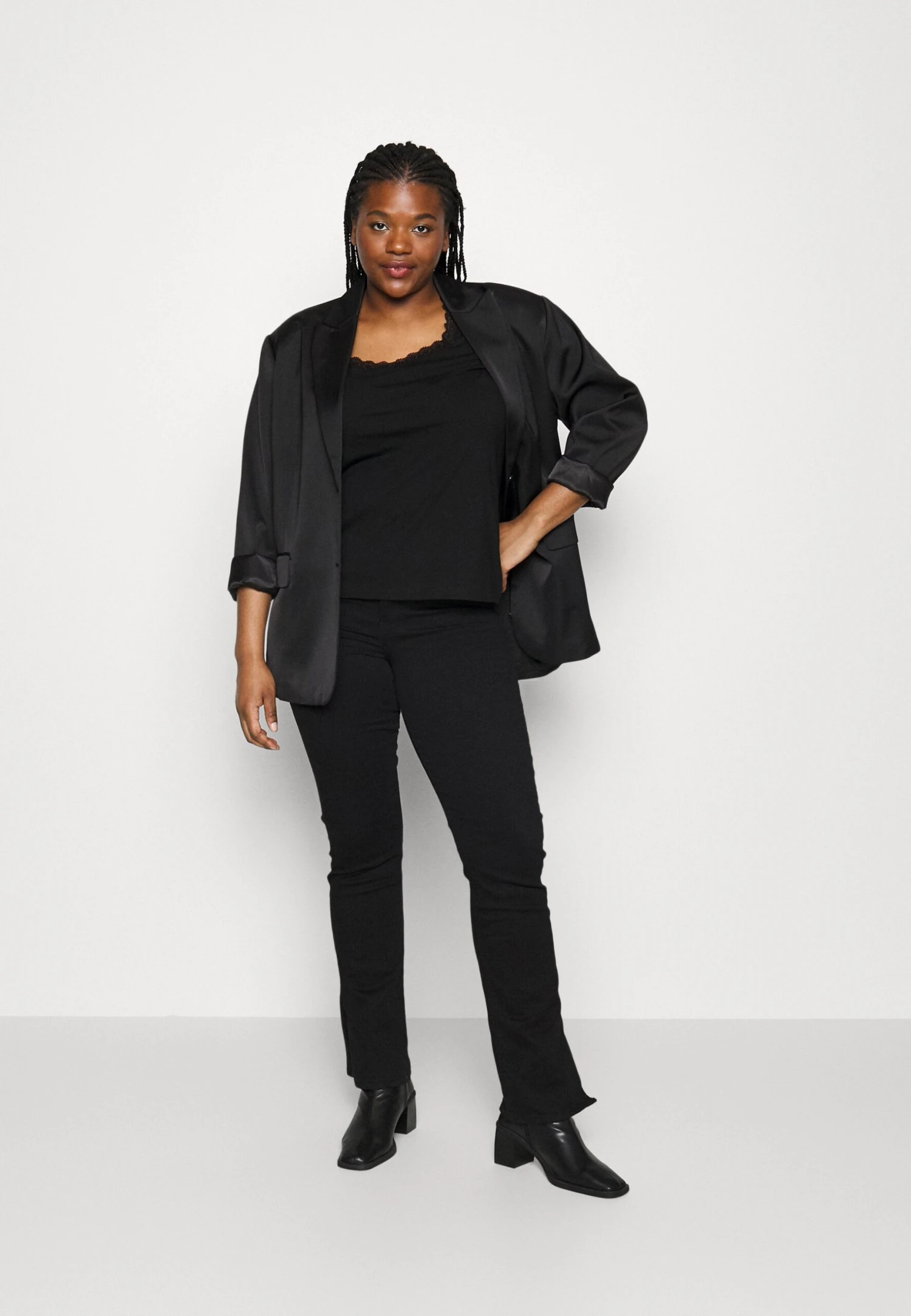 Plus Size - T-Shirt Imprimé - Black 4 Plus Size - T-Shirt Imprimé - Black – Image 2