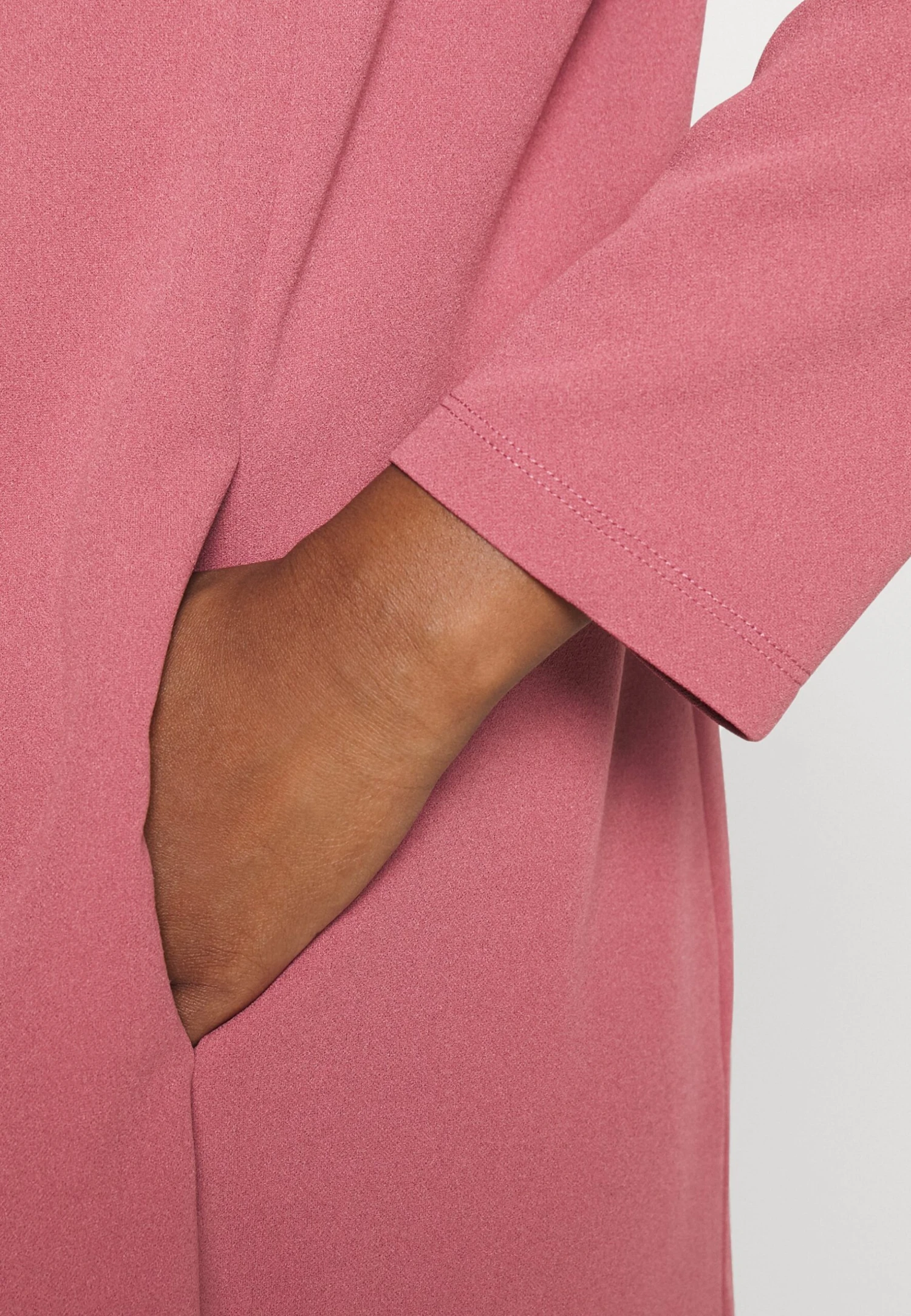 Manteau Court - Rose 8 Manteau Court - Rose – Image 6