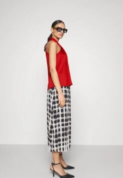 Anna Field Blouse - Red -Anna Field 2a6f21fae23e4e8c9472ae7cb4071c83