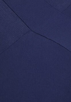 Anna Field V Ausschnitt Bodycon Midi Strickkleid - Robe Fourreau - Dark Blue 7 Anna Field V Ausschnitt Bodycon Midi Strickkleid - Robe Fourreau - Dark Blue -Anna Field 3290a5e80f304503add62d145acdc15a