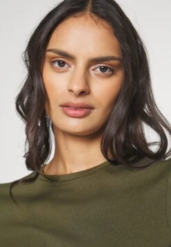 Anna Field T-Shirt Basique - Khaki -Anna Field 339d0b31729743e8b870bdd9f335ed3a