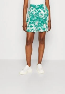 Anna Field Short - Green/Off White