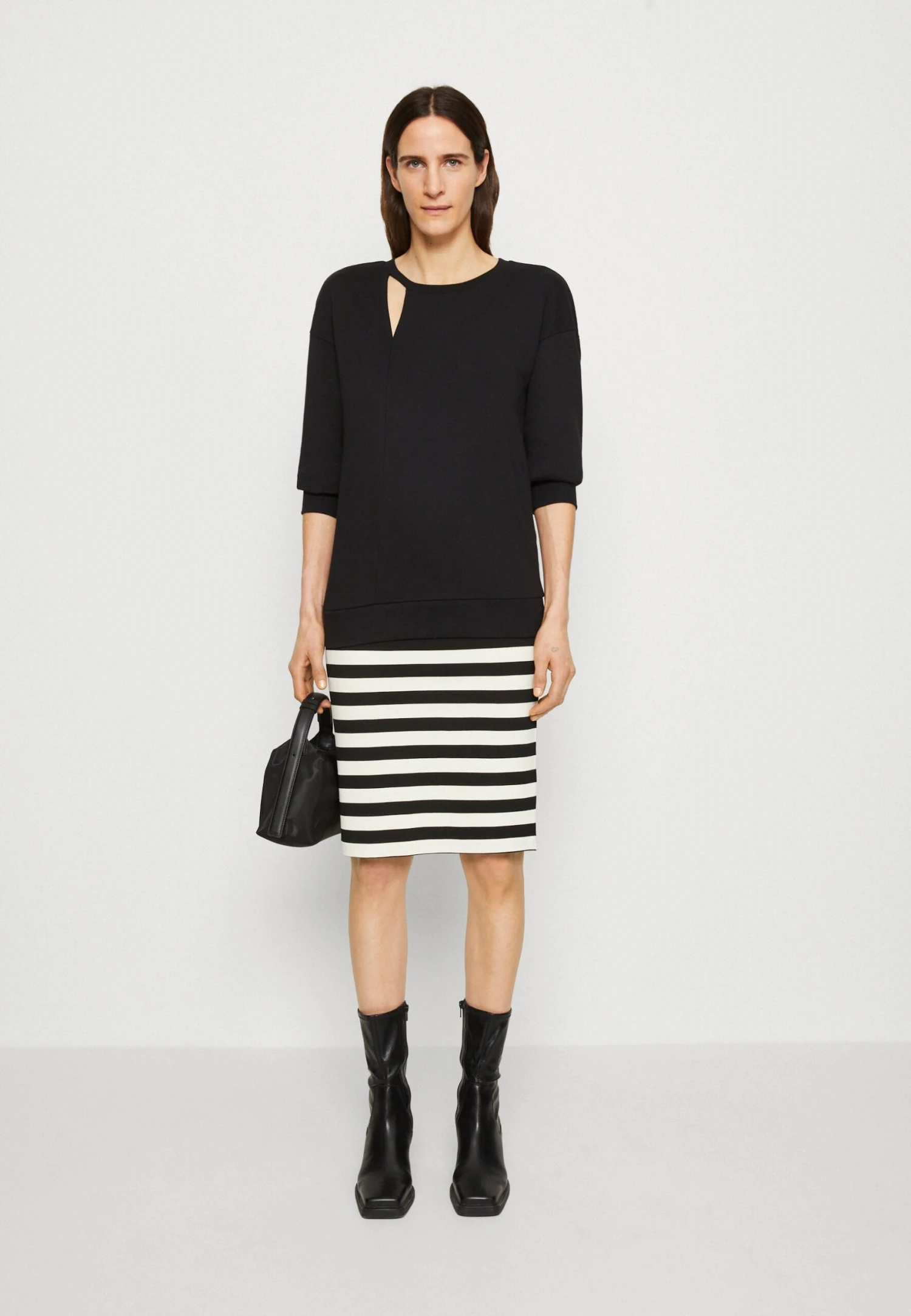 Anna Field Sweatshirt - Black 4 Anna Field Sweatshirt - Black – Image 2