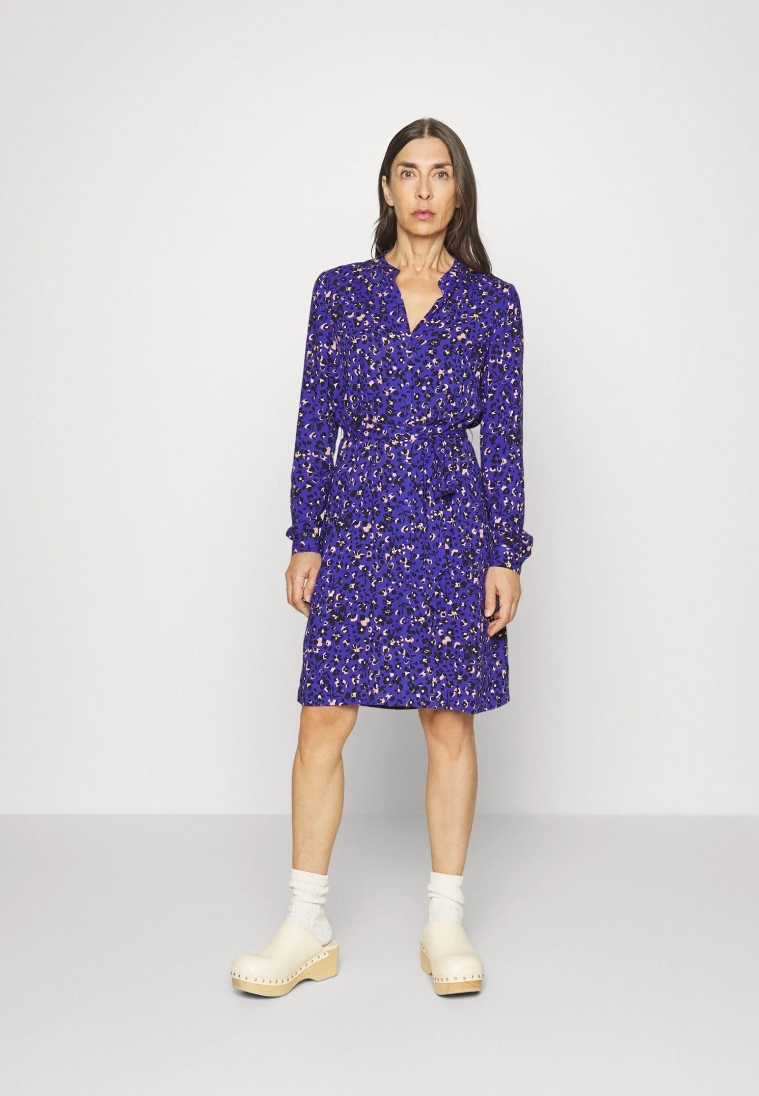 Anna Field Robe Chemise - Blue/Pink/Multi-Coloured 3 Anna Field Robe Chemise - Blue/Pink/Multi-Coloured