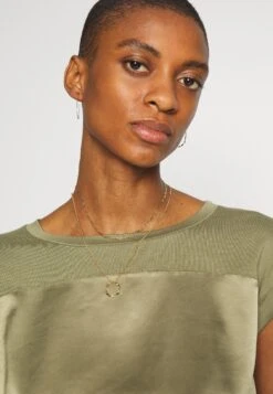 Anna Field T-Shirt Imprimé - Martini Olive -Anna Field 6bf65d6a29eb45b498b0b0a3257886db