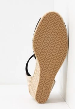 Escarpins Compensés - Black 15 Escarpins Compensés - Black -Anna Field 809af7ee1f5142cfbc867121ab4ff855