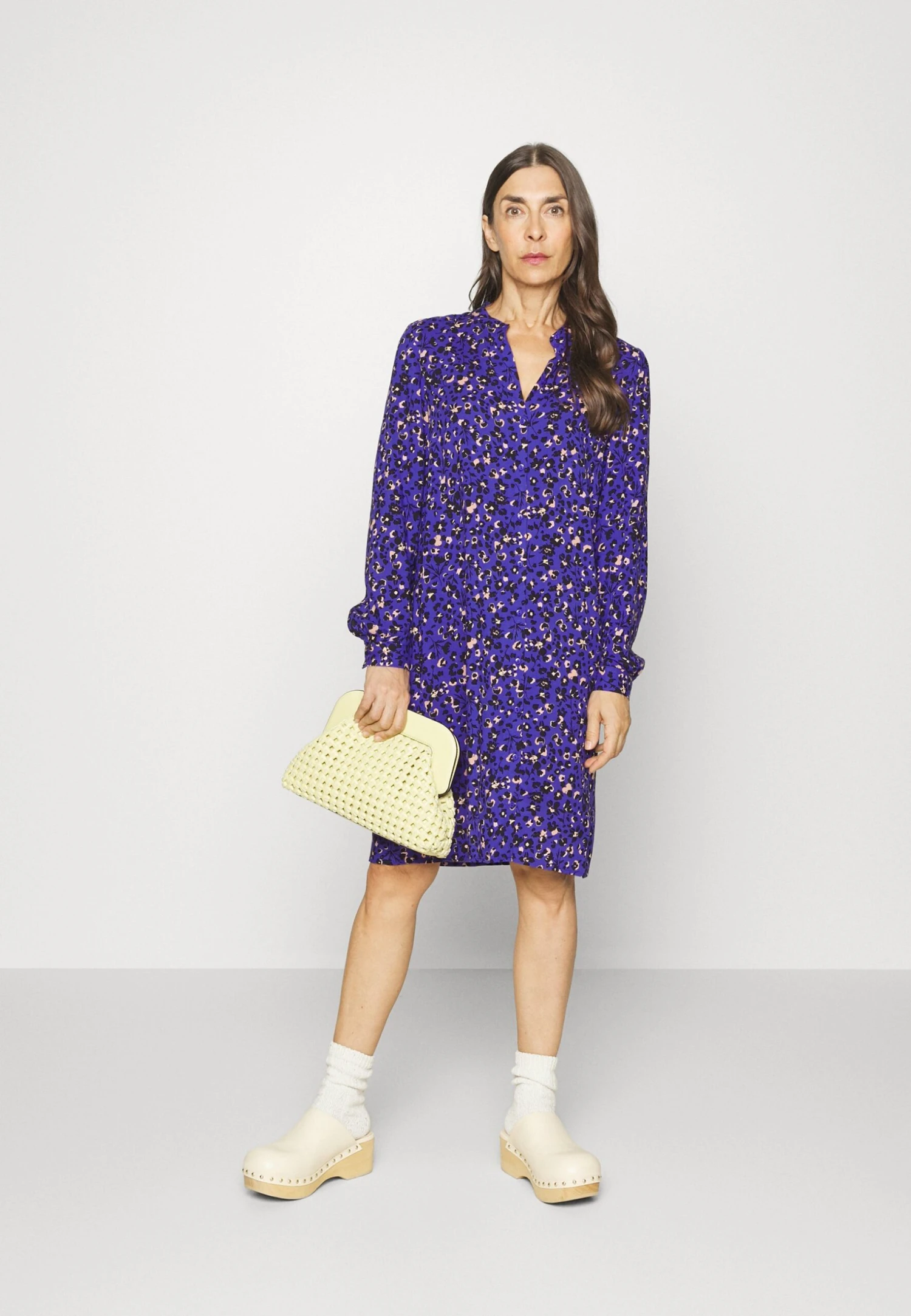 Anna Field Robe Chemise - Blue/Pink/Multi-Coloured 4 Anna Field Robe Chemise - Blue/Pink/Multi-Coloured – Image 2