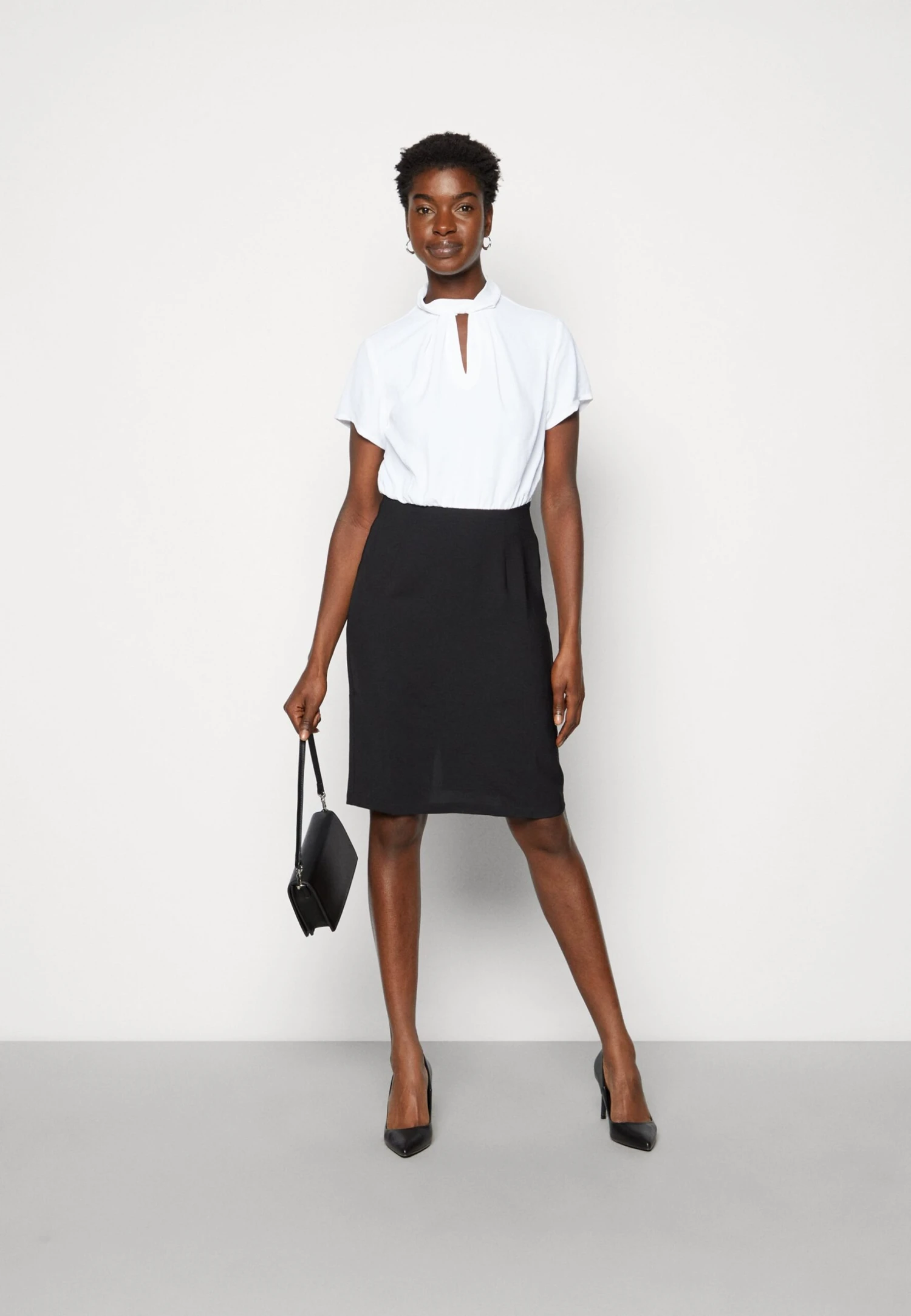 Anna Field Robe Fourreau - Black/White 4 Anna Field Robe Fourreau - Black/White – Image 2