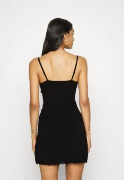 Anna Field 2 Pack - Chemise De Nuit / Nuisette - Black/Grey 10 Anna Field 2 Pack - Chemise De Nuit / Nuisette - Black/Grey -Anna Field b8dcbfa7a9e3446889fa9552380b0319