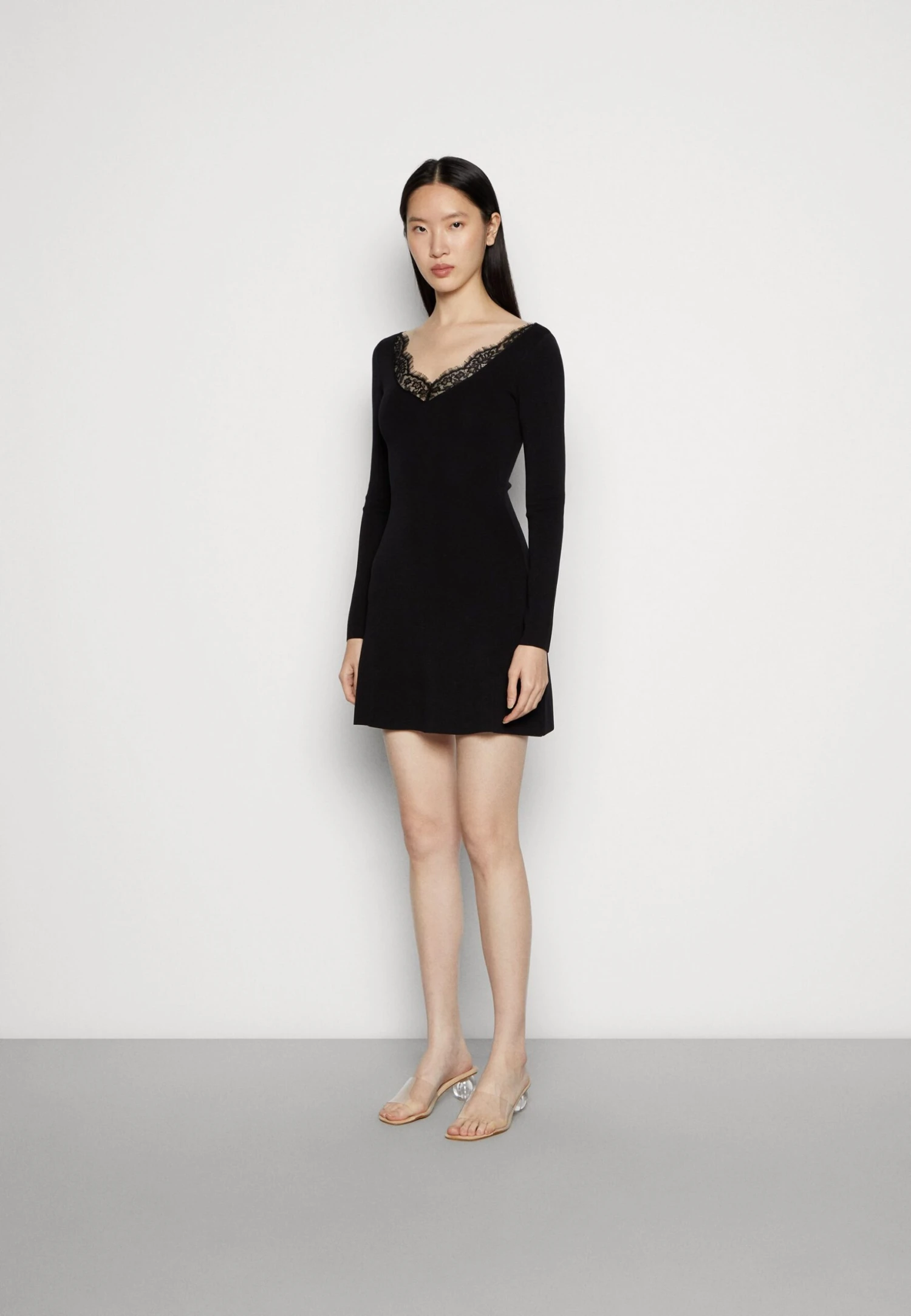 Anna Field Robe Pull - Black 3 Anna Field Robe Pull - Black